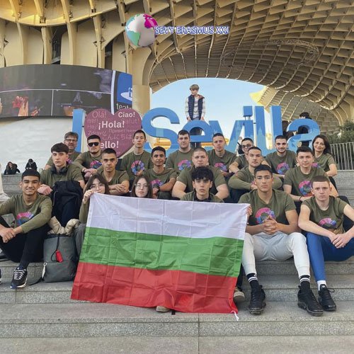 Участниците от направление “Автотранспорт” усъвършенстват уменията си в реална работна среда