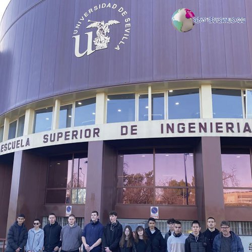 Участниците от направление “Автотранспорт” усъвършенстват уменията си в реална работна среда